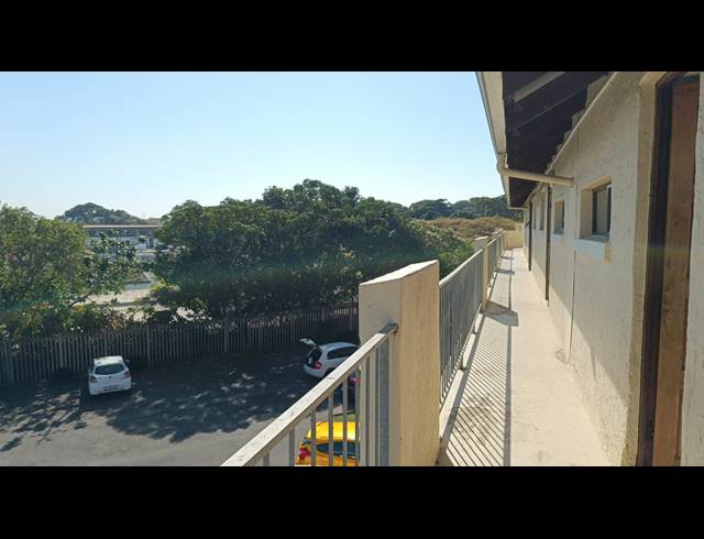 3 BEDROOM FLAT TO LET IN MOUNT EDGECOMBE